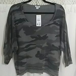 NWT Chelsea Sky camo dolman sweatshirt- med